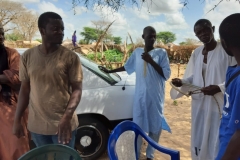 Vor der Abfahrt wird besprochen, wann wir uns das nächste Mal sehen werden.