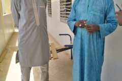 Der Schuldirektor und sein Partner sind nun gespannt auf unsere Vorschläge.