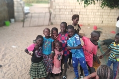 Und nun Geschwister und Nachbarn alle zusammen!